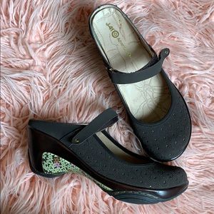 Comfortable slip on Mary Jane shoes